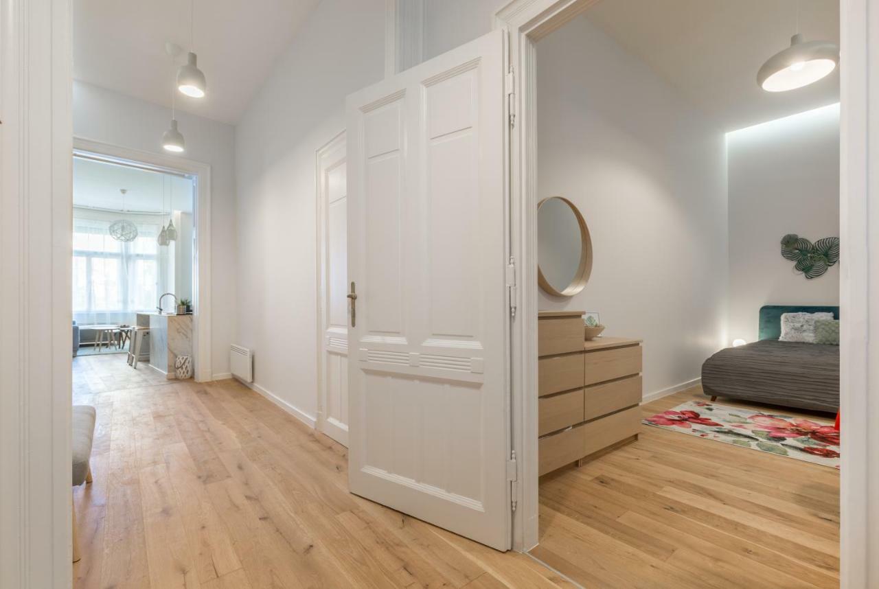Designer Dream Home In The Center W 2Br/2Bath ブダペスト エクステリア 写真