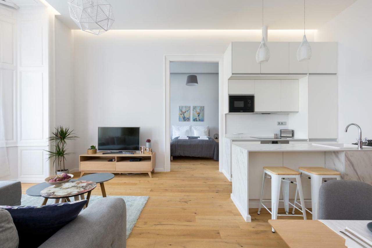 Designer Dream Home In The Center W 2Br/2Bath ブダペスト エクステリア 写真