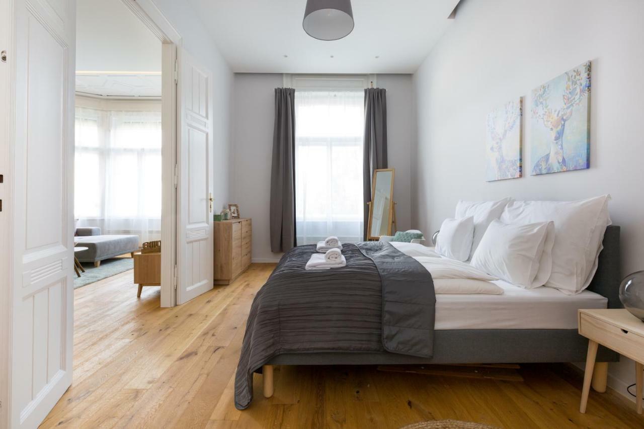Designer Dream Home In The Center W 2Br/2Bath ブダペスト エクステリア 写真