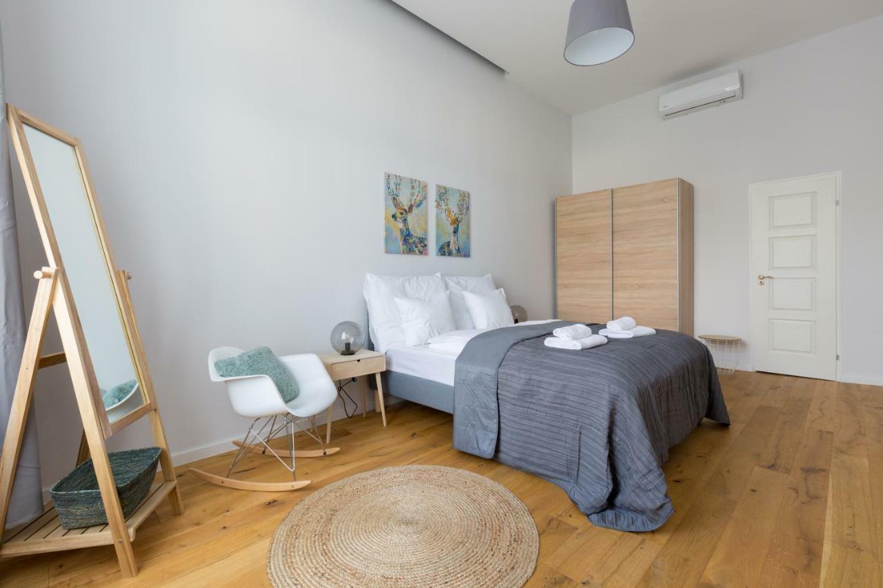 Designer Dream Home In The Center W 2Br/2Bath ブダペスト エクステリア 写真