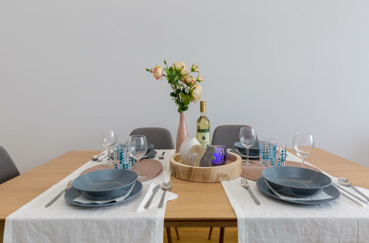 Designer Dream Home In The Center W 2Br/2Bath ブダペスト エクステリア 写真
